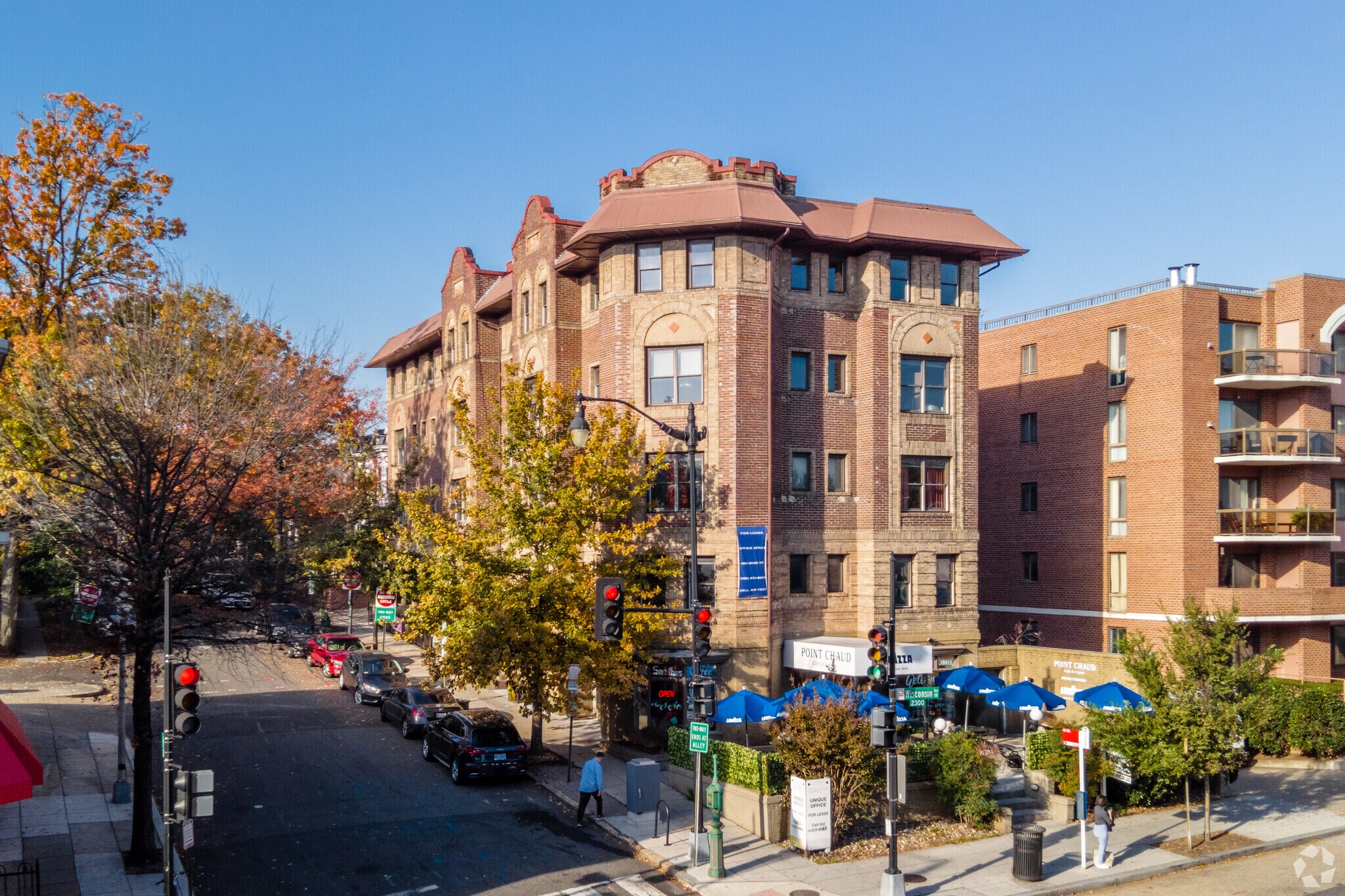 2300 Wisconsin Ave NW, Washington, DC à louer Photo de l’immeuble– Image 1 sur 12