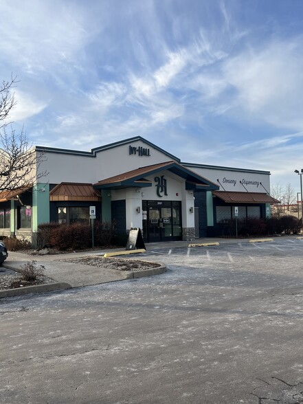 361 S Bolingbrook Dr, Bolingbrook, IL à vendre - Photo de l’immeuble – Image 1 sur 3