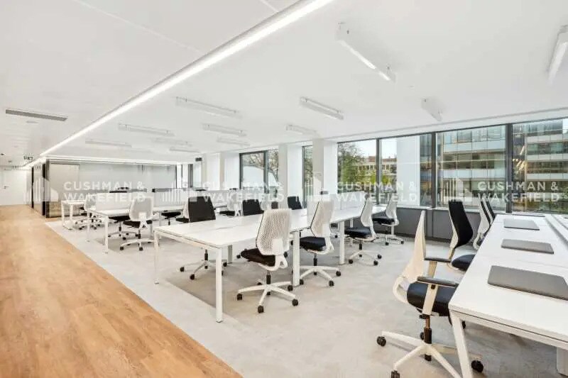 Bureau dans Neuilly-sur-Seine à louer - Photo de l’immeuble – Image 2 sur 11