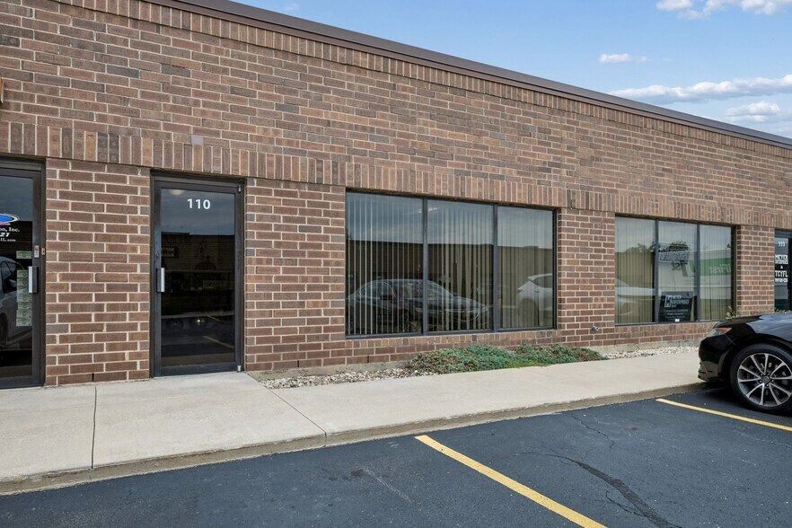 1000 N Rand Rd, Wauconda, IL à vendre - Photo de l’immeuble – Image 3 sur 16