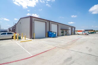 1120 Blue Mound Rd W, Haslet, TX à louer Photo intérieure– Image 2 sur 4