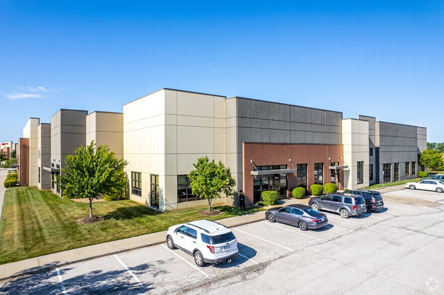 2810-2850 NE Independence Ave, Lee's Summit, MO à louer - Photo de l’immeuble – Image 3 sur 4