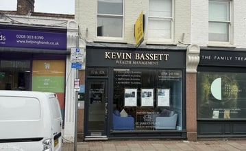 37-37A Church Rd, Londres à louer Photo de l’immeuble– Image 1 sur 4