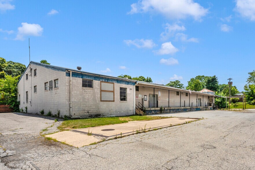 101 Lookout Ave, Mount Airy, MD à vendre - Photo de l’immeuble – Image 2 sur 6