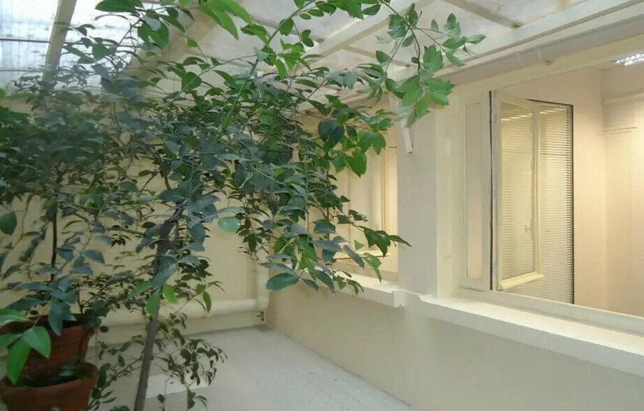 Bureau dans Paris à louer - Photo de l’immeuble – Image 1 sur 8