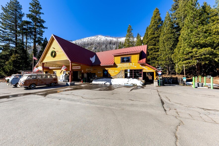 17481 Highway 50, Twin Bridges, CA à vendre - Photo de l’immeuble – Image 3 sur 78