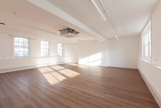 Plus de détails pour 51-53 Margaret St, Londres - Bureau à louer