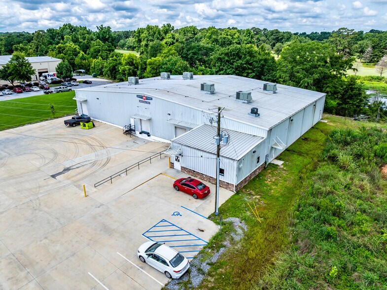 1235 Lagoon Business Loop, Montgomery, AL à vendre - Photo de l’immeuble – Image 3 sur 8