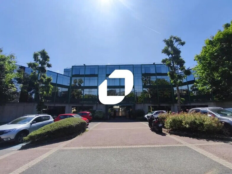 Bureau dans Rosny-sous-Bois à louer - Photo de l’immeuble – Image 1 sur 5