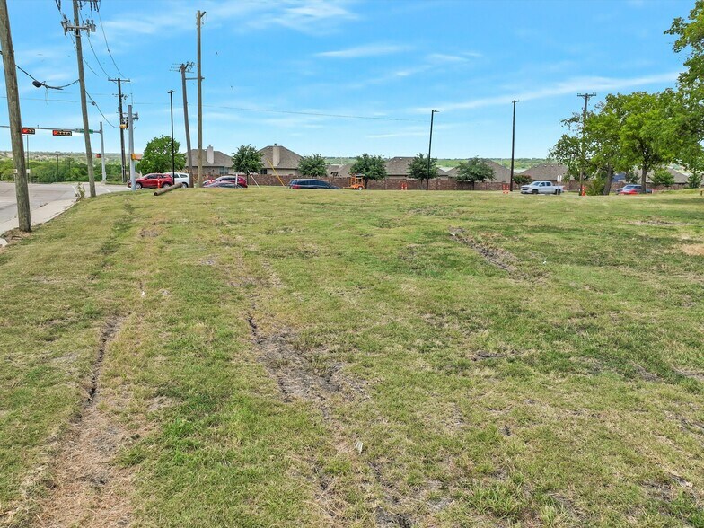 2202 Rowlett rd, Garland, TX à vendre - Photo de l’immeuble – Image 2 sur 10