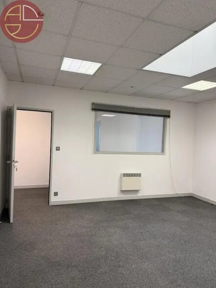 Local commercial dans Saint-Orens-de-Gameville à louer - Photo de l’immeuble – Image 3 sur 9