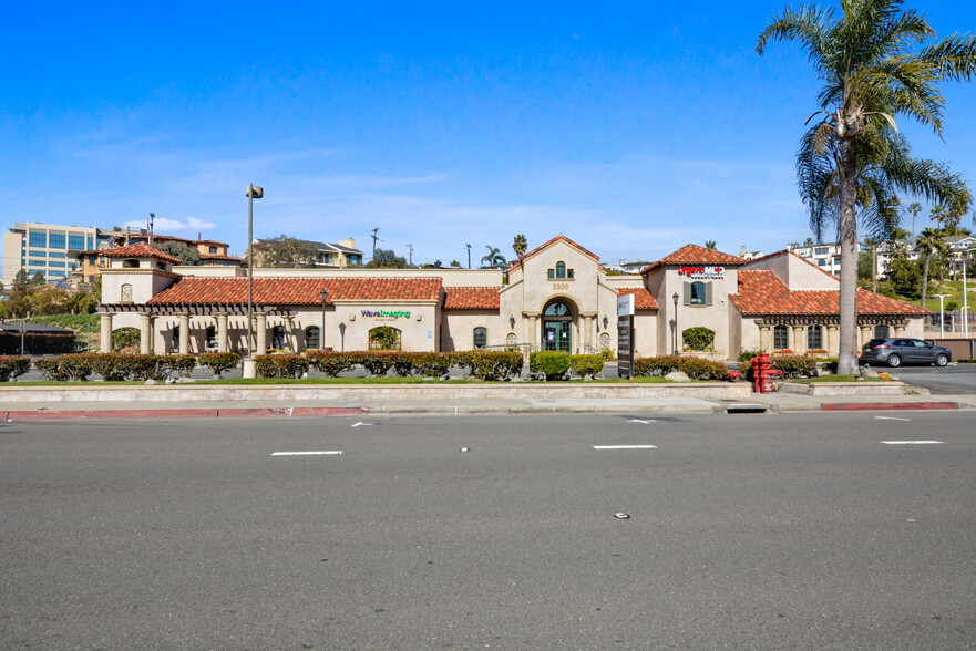 3300 W Coast Hwy, Newport Beach, CA à louer - Photo de l’immeuble – Image 3 sur 8