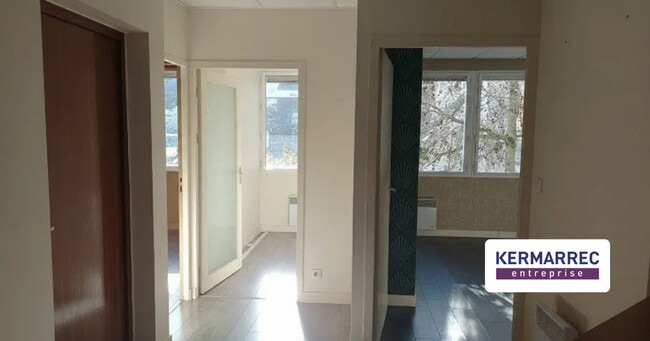 Plus de détails pour Bureau à vendre