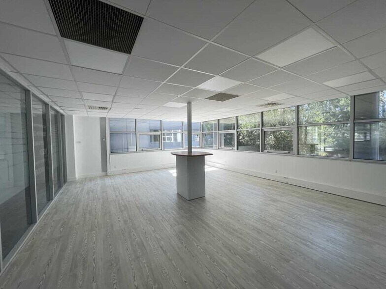 Bureau dans Mérignac à louer - Photo intérieure – Image 1 sur 8