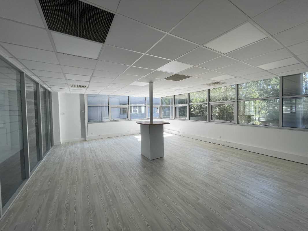 Bureau dans Mérignac à louer Photo intérieure– Image 1 sur 9