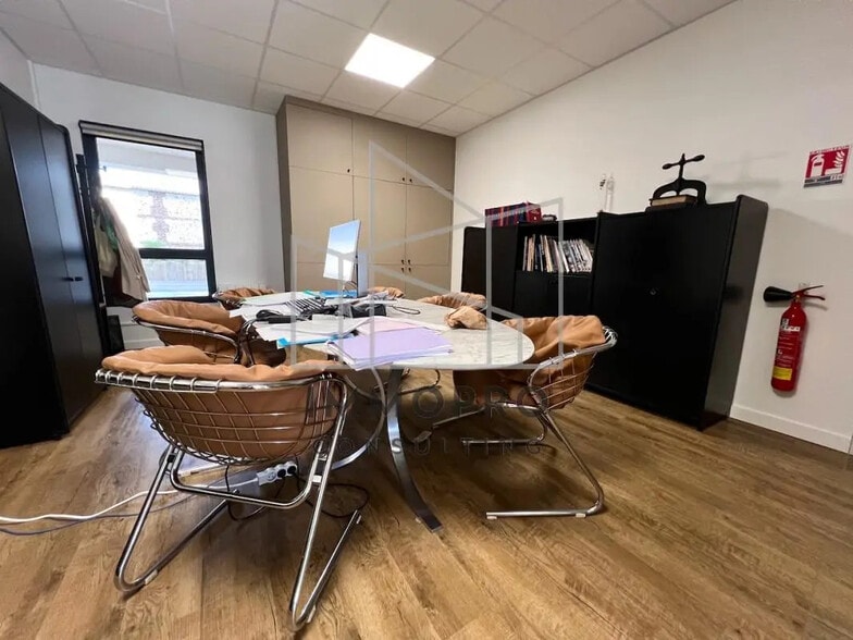 Bureau dans Bois-Guillaume à louer - Photo de l’immeuble – Image 1 sur 2
