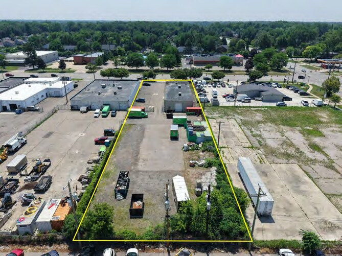 31168 W Eight Mile Rd, Farmington Hills, MI à vendre - Aérien – Image 2 sur 9