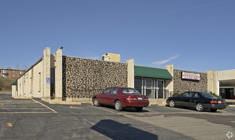 9181-9231 West Florissant Ave portefeuille de 2 biens à vendre sur LoopNet.fr - Photo principale – Image 2 sur 2