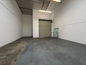 357 Van Ness Way, Torrance, CA à louer Photo intérieure– Image 2 sur 2
