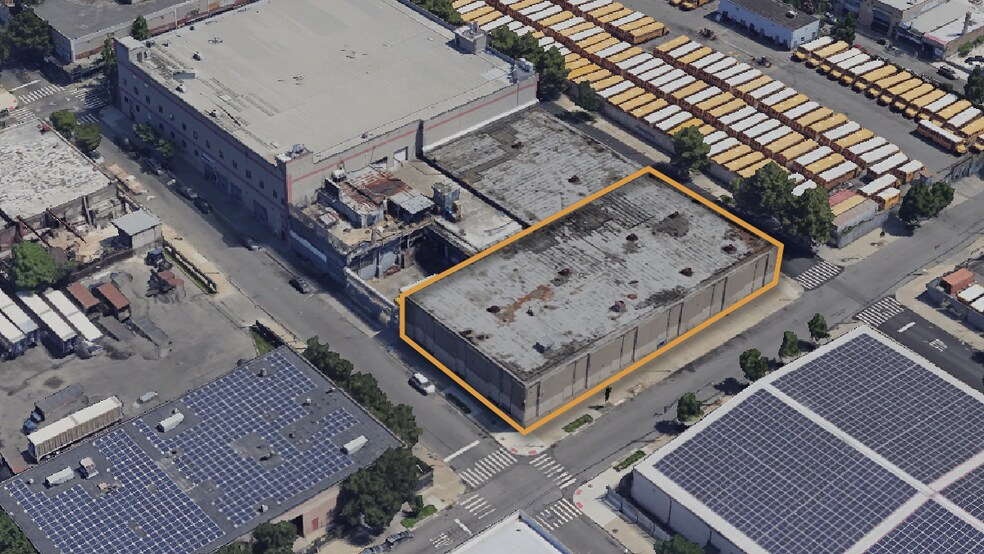 300 Liberty Ave, Brooklyn, NY à louer - Photo de l’immeuble – Image 1 sur 8