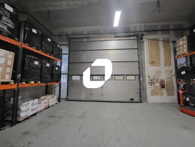 Plus de détails pour 3/5 Allée De La Seine, Ivry-sur-Seine - Local d'activités à louer