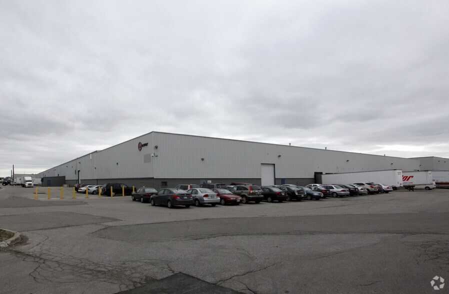 2450 Stanfield Rd, Mississauga, ON à louer - Photo de l’immeuble – Image 2 sur 2