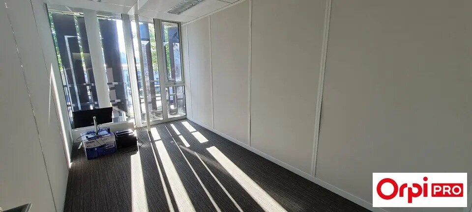 Bureau dans Trégueux à louer - Photo de l’immeuble – Image 1 sur 5