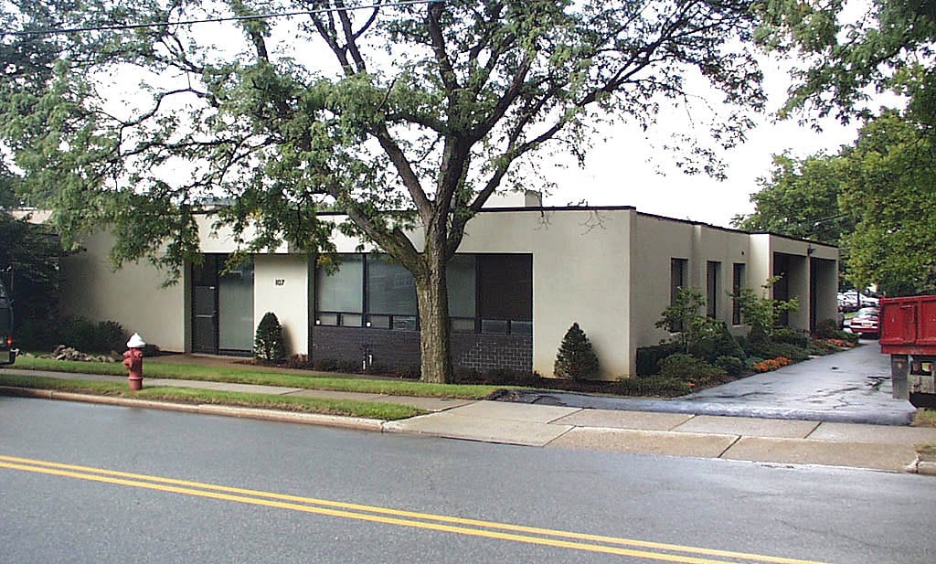 107 W Tryon Ave, Teaneck, NJ à louer Photo de l’immeuble– Image 1 sur 3