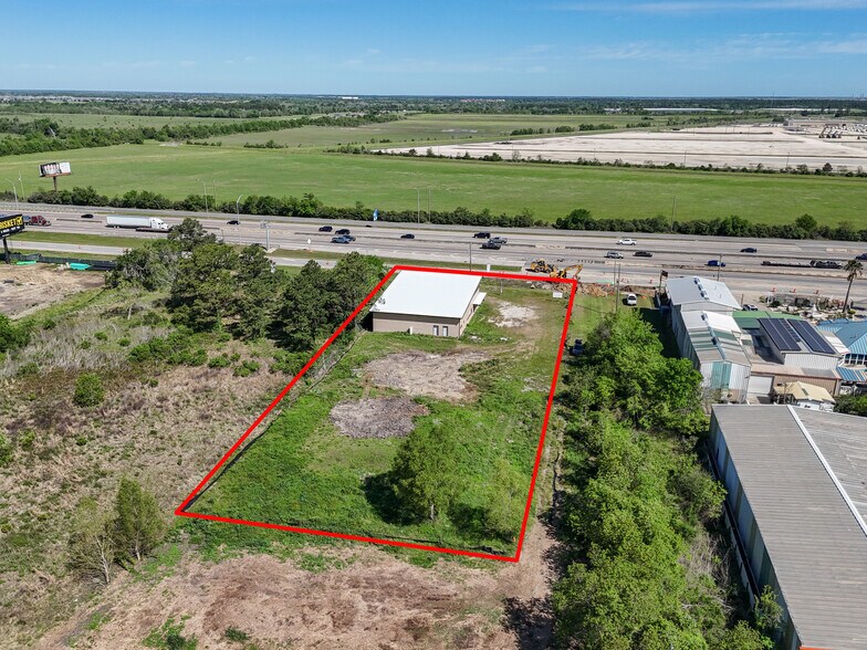 7304 I-10 E, Baytown, TX à vendre - Aérien – Image 2 sur 26