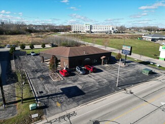 Plus de détails pour 1501 N Casaloma Dr, Appleton, WI - Local commercial à vendre