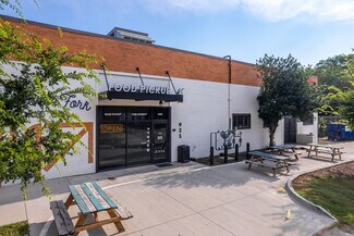Plus de détails pour 921 W Commerce St, Dallas, TX - Local commercial à louer
