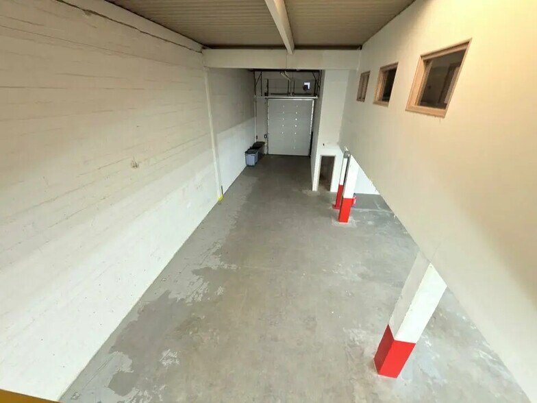 Local d’activités dans Baillet-en-France à louer - Photo de l’immeuble – Image 1 sur 11