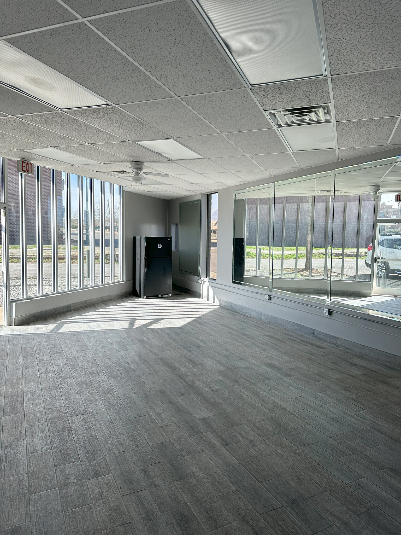 440 N Front St, Memphis, TN à louer Photo de l’immeuble– Image 1 sur 7