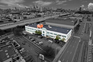 Plus de détails pour 1500 S Christopher Columbus Ave, Philadelphia, PA - Bureau à vendre