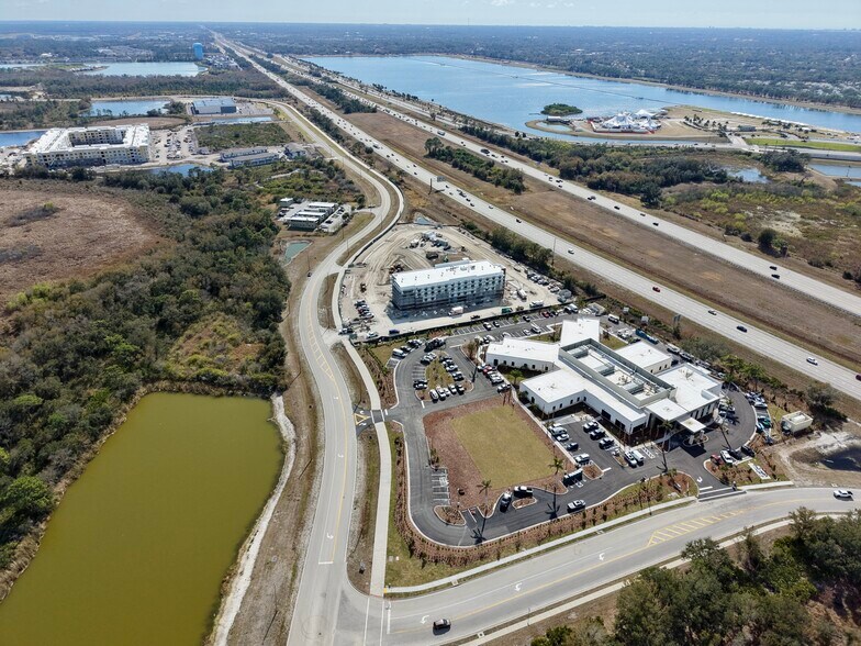6655 Professional Pky, Lakewood Ranch, FL à vendre - Photo de l’immeuble – Image 3 sur 8
