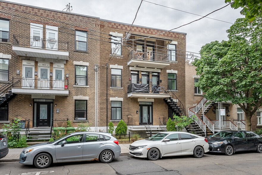 7814 Rue Berri, Montréal, QC à vendre - Photo de l’immeuble – Image 2 sur 4