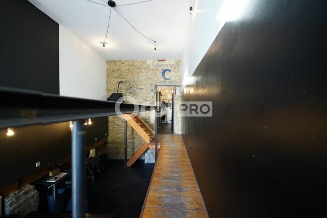 Plus de détails pour 22 Montée Des Carmélites, Lyon - Local commercial à louer