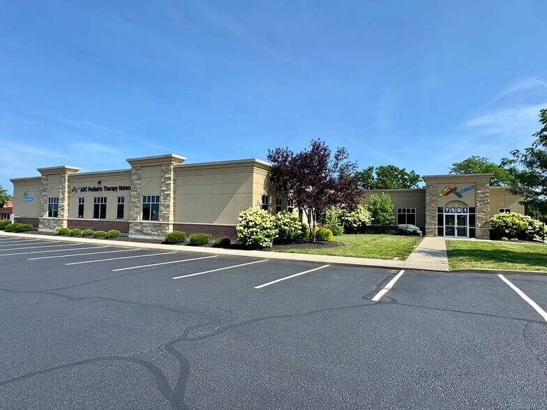7591 Tylers Place Blvd, West Chester, OH à louer - Photo de l’immeuble – Image 1 sur 5