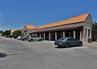Plus de détails pour 2324 San Jacinto Blvd, Denton, TX - Local commercial à louer
