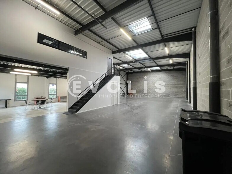 Bureau dans Genas à louer - Photo intérieure – Image 3 sur 14