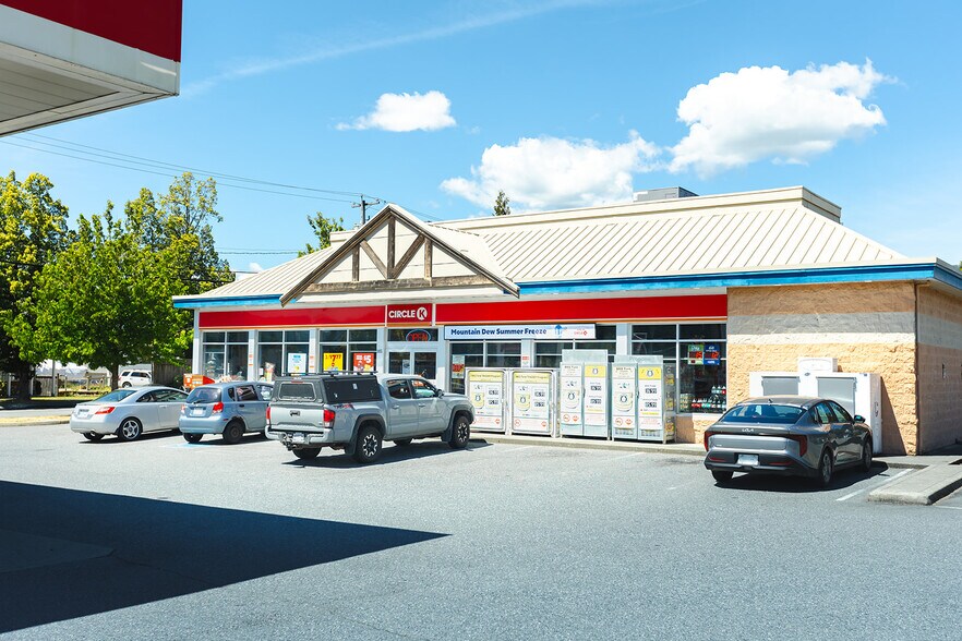 3955 Johnston Rd, Port Alberni, BC à vendre - Photo de l’immeuble – Image 2 sur 7