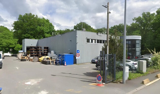 Plus de détails pour Local d’activités à vendre