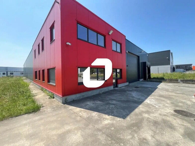 Local d’activités dans Escaudain à louer - Photo de l’immeuble – Image 1 sur 20