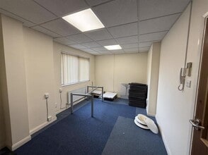 Ash Rd, New Ash Green à louer Photo intérieure– Image 2 sur 3