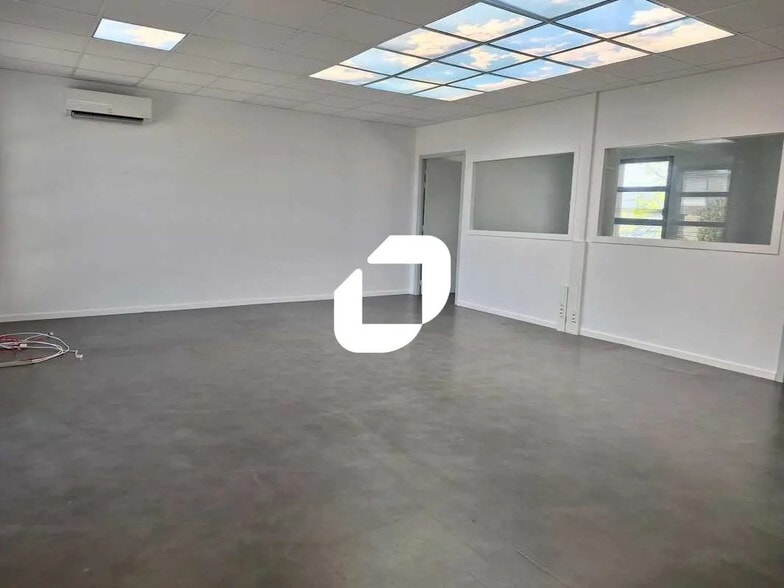 Local d'activités dans Cenon à vendre - Photo intérieure – Image 3 sur 15