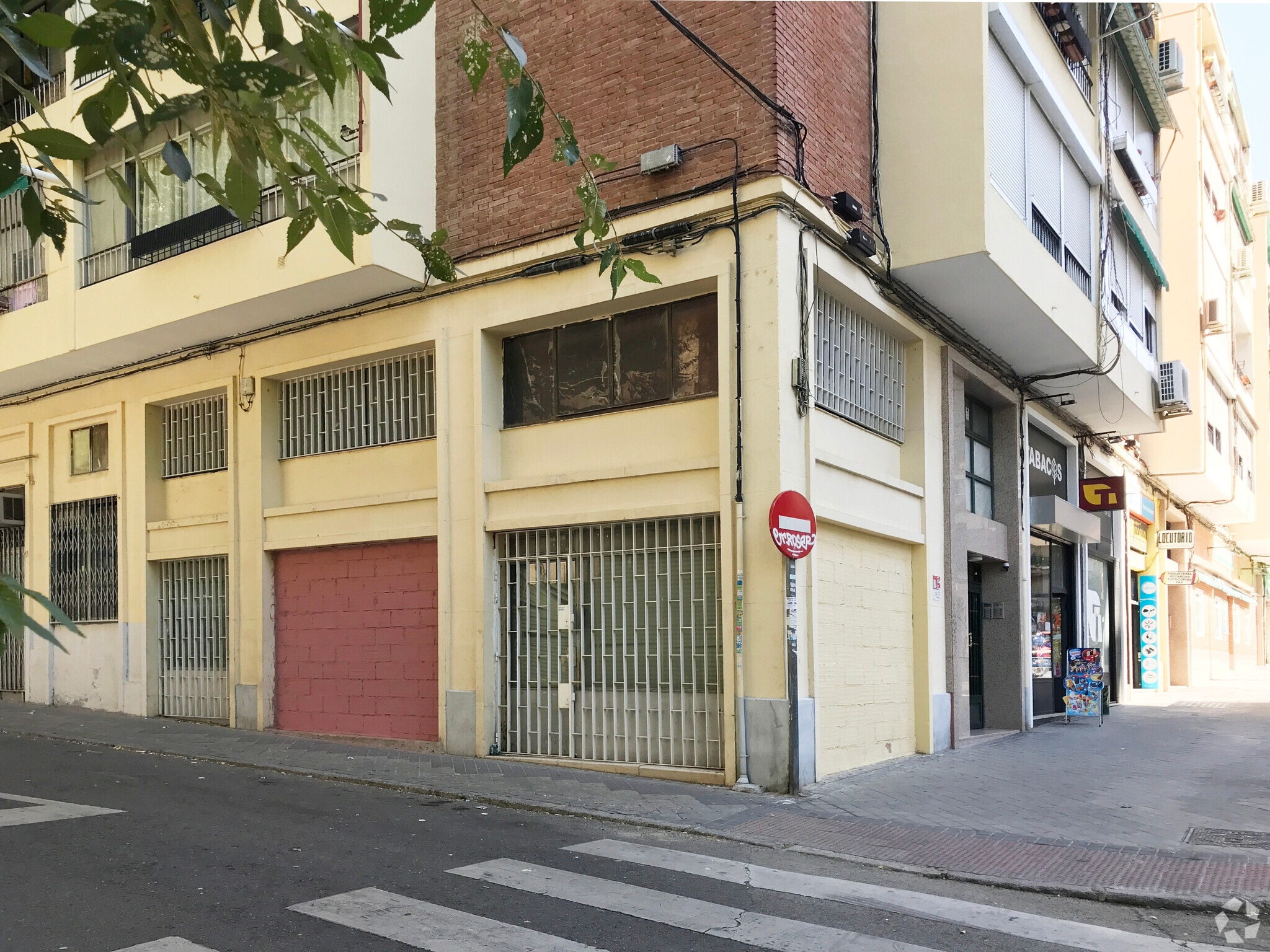 Immeuble residentiel dans Madrid, Madrid à vendre Photo intérieure– Image 1 sur 2