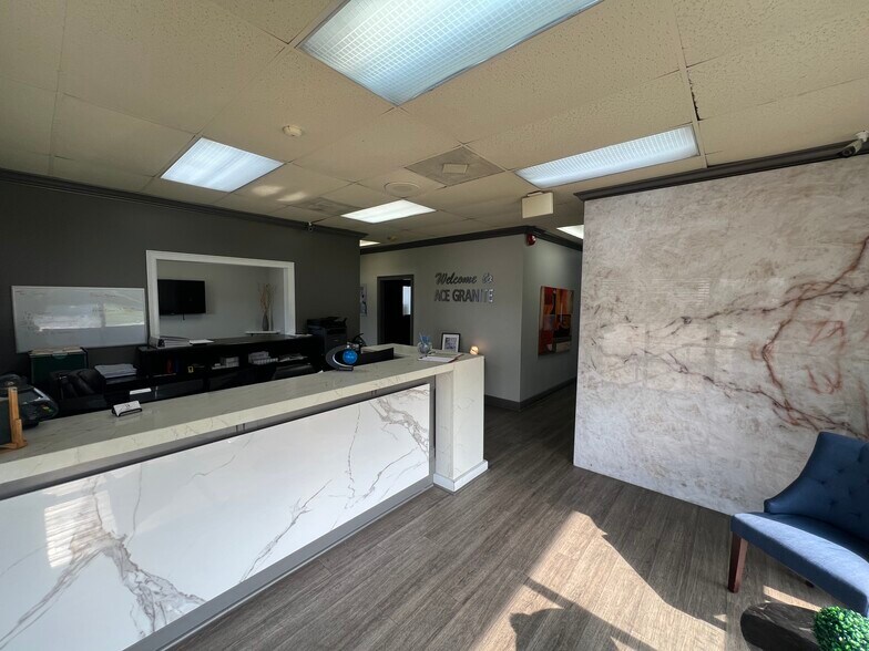 1345 Bennett Dr, Longwood, FL à louer - Photo de l’immeuble – Image 3 sur 5