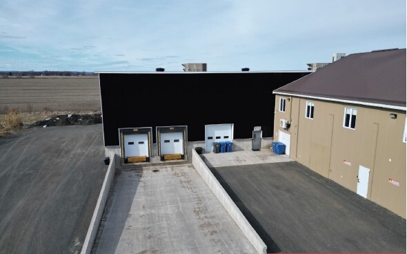 731 Boul Saint-Laurent E, Louiseville, QC à louer - Photo principale – Image 1 sur 15
