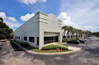 3801-3899 SW 30th Ave, Fort Lauderdale, FL à louer Photo intérieure– Image 2 sur 7