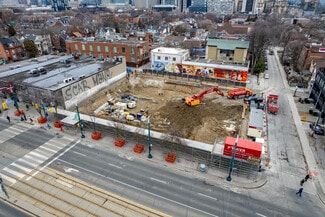 Plus de détails pour 140 D'arcy St, Toronto, ON - Local commercial à louer